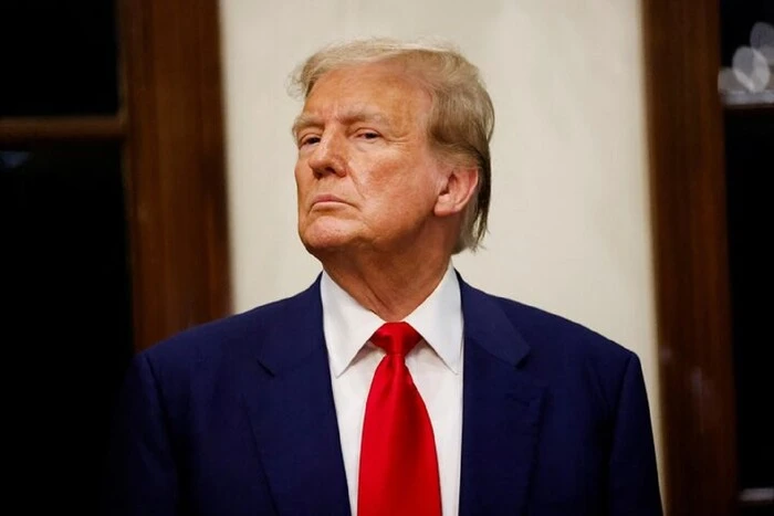 «Весь світ сміється з Трампа». Легендарний хокеїст відреагував на обстріл України Росією