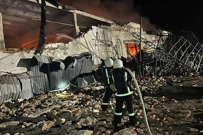 In Odesa, 'Shahed' drones destroyed a branch of 'Nova Poshta' (photo, video)