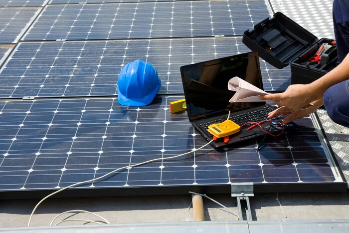 Solar power station: simple technology