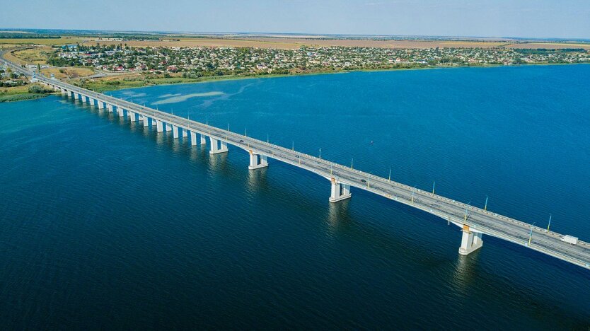 Russians attack Ukrainian positions near the Antonivskiy bridges in Kherson region