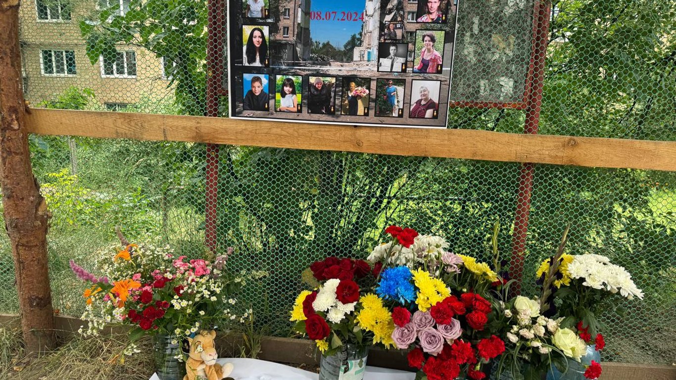A year since the Russian strike on Okhmatdyt — how Ukrainians honor the fallen
