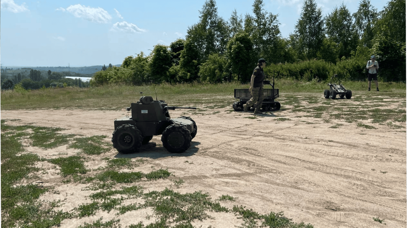 Ewakuacja rannych i transport amunicji — praca lądowych dronów