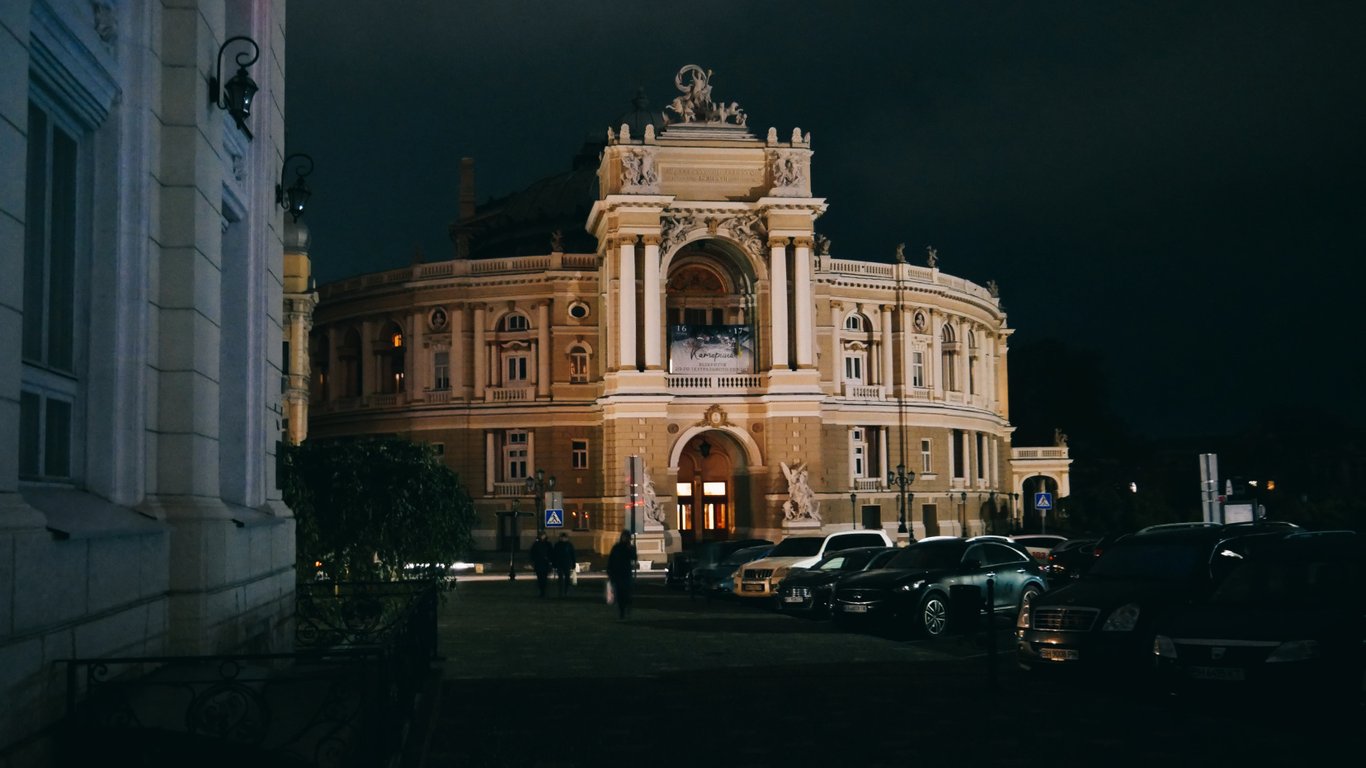 Графіки відключення світла в Одесі — які прогнози на завтра