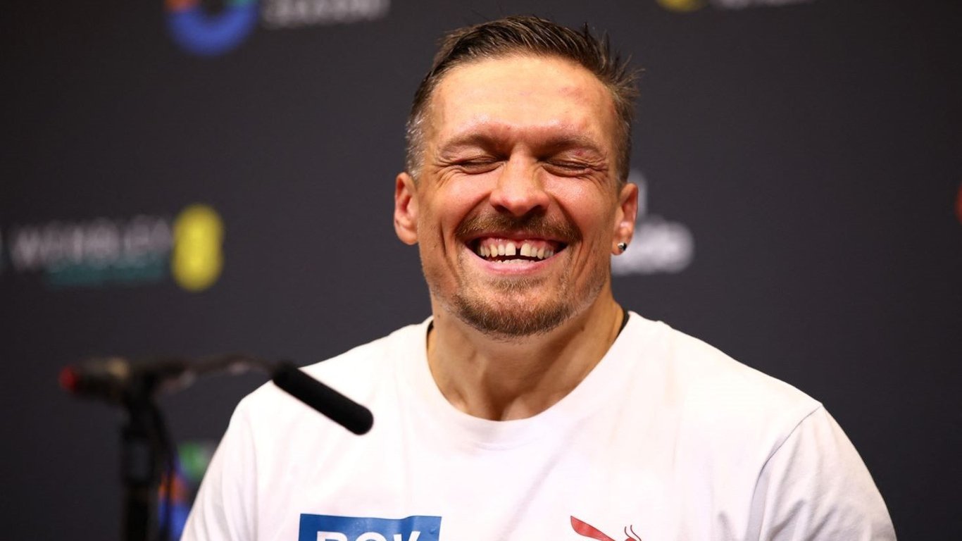 Dubois was at a party a few hours before the fight with Usyk